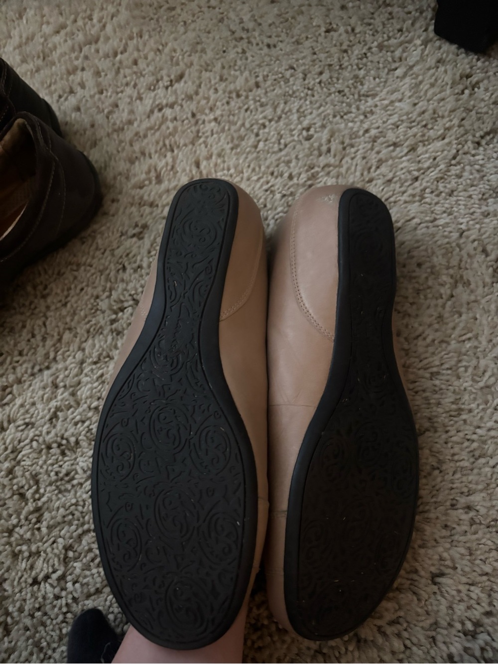 Shoes - Picture 3 of 4